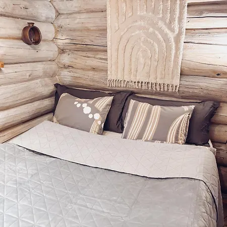 Creekside Log & Sauna 20 Min To Chalet *