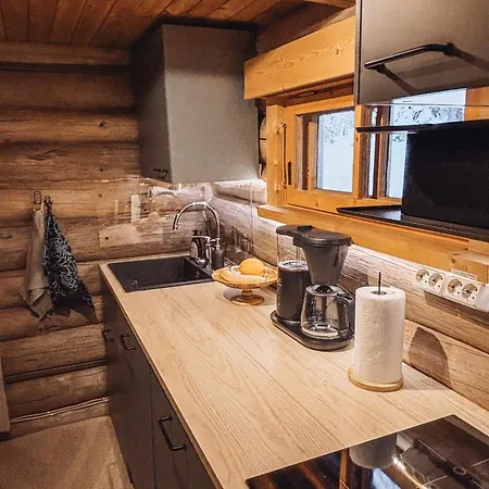 Creekside Log & Sauna 20 Min To 木屋 *